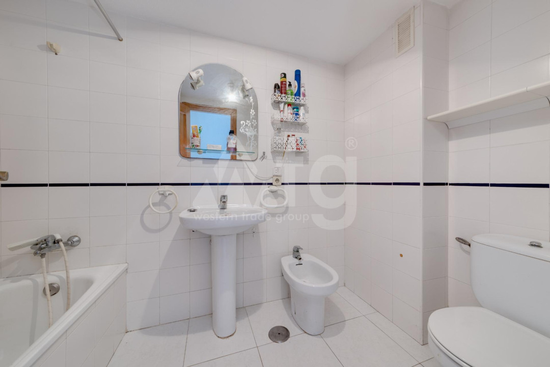 1 bedroom Apartment in Torrevieja - CBH56743 - 12