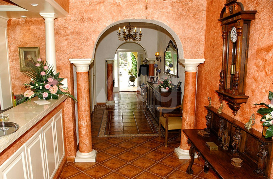 10 bedroom Villa in Alfaz del Pi - SLE52204 - 16