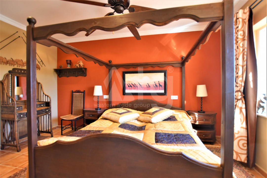 10 bedroom Villa in Alfaz del Pi - SLE52204 - 24