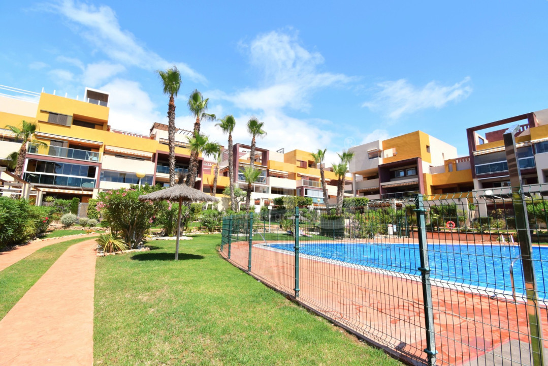 2 bedroom Apartment in Playa Flamenca - VRE56963 - 1