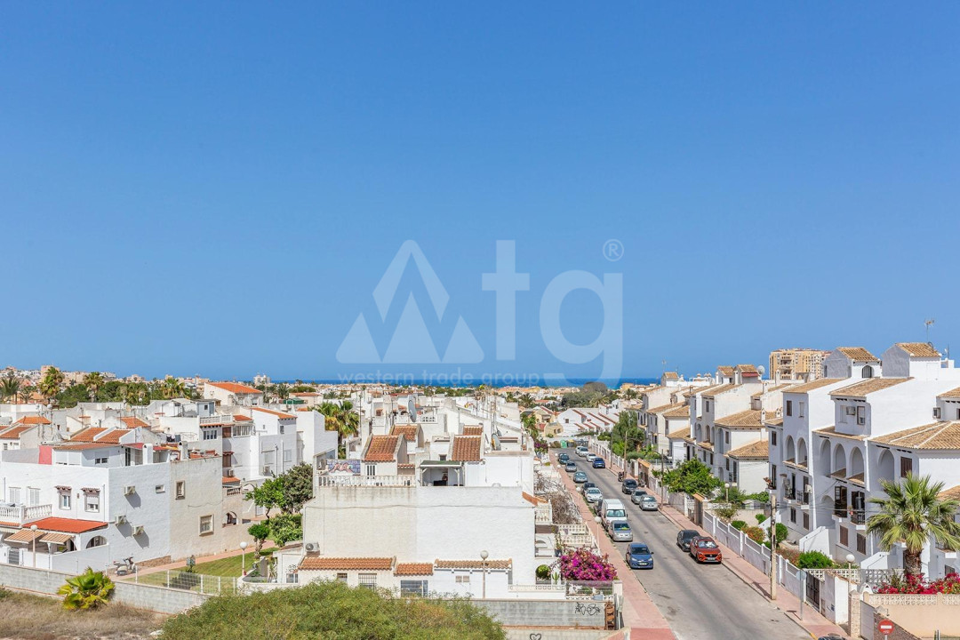 2 bedroom Apartment in Torrevieja - CBH57069 - 10
