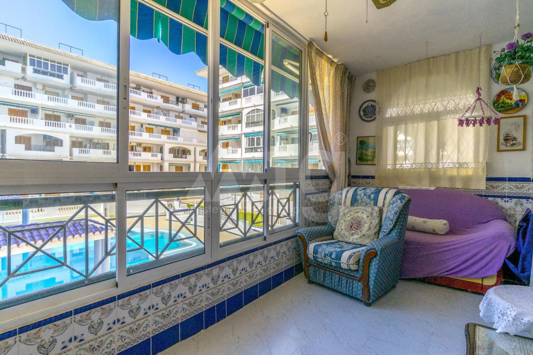 2 bedroom Apartment in Torrevieja - URE55059 - 13