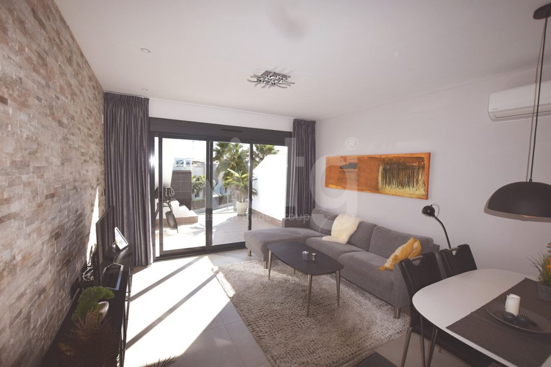 2 bedroom Penthouse in Guardamar del Segura - VAR44459 - 3