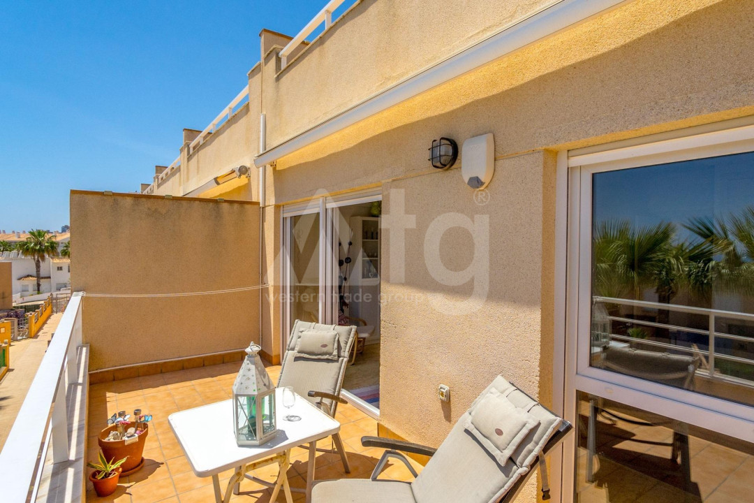 2 bedroom Penthouse in Orihuela - URE55610 - 14