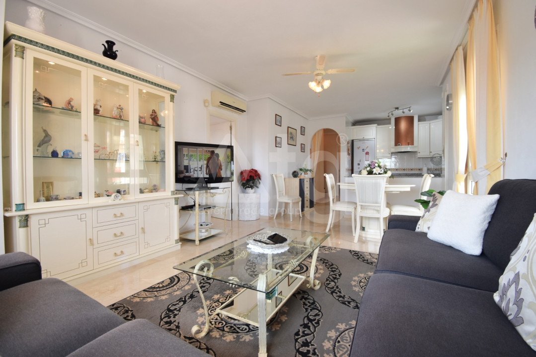2 bedroom Penthouse in Playa Flamenca - VRE56962 - 3