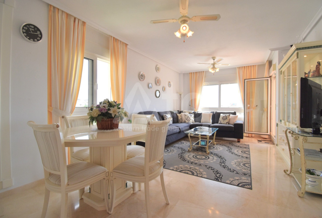 2 bedroom Penthouse in Playa Flamenca - VRE56962 - 4