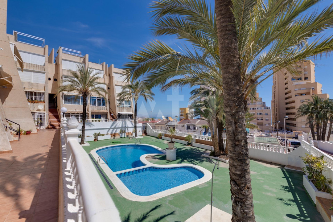 2 bedroom Penthouse in Torrevieja - CBH55790 - 47