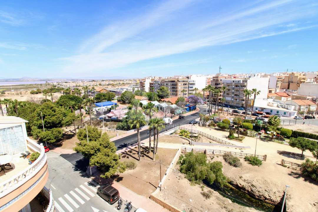 2 bedroom Penthouse in Torrevieja - CBH55837 - 21