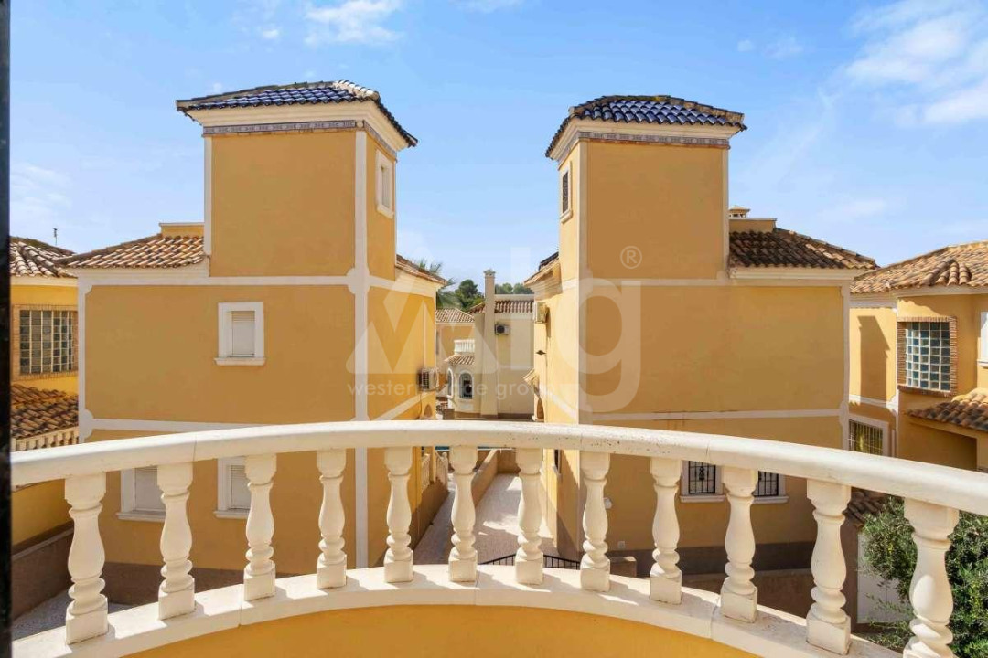 2 bedroom Villa in Lomas de Cabo Roig - HRE57879 - 15