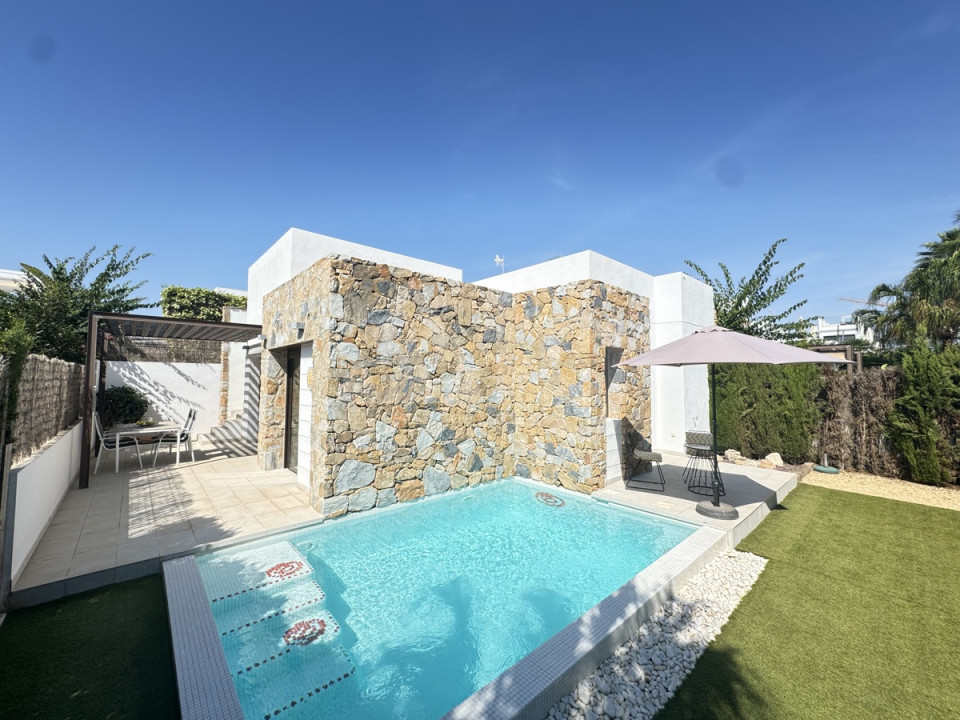 2 bedroom Villa in Orihuela Costa - DP62725 - 1