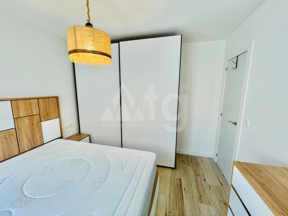 2 Schlafzimmer Appartement in Torrevieja - CBH55836 - 11