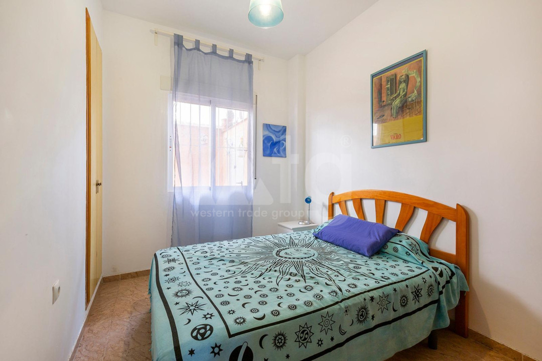 2 Schlafzimmer Appartement in Torrevieja - CBH57070 - 12