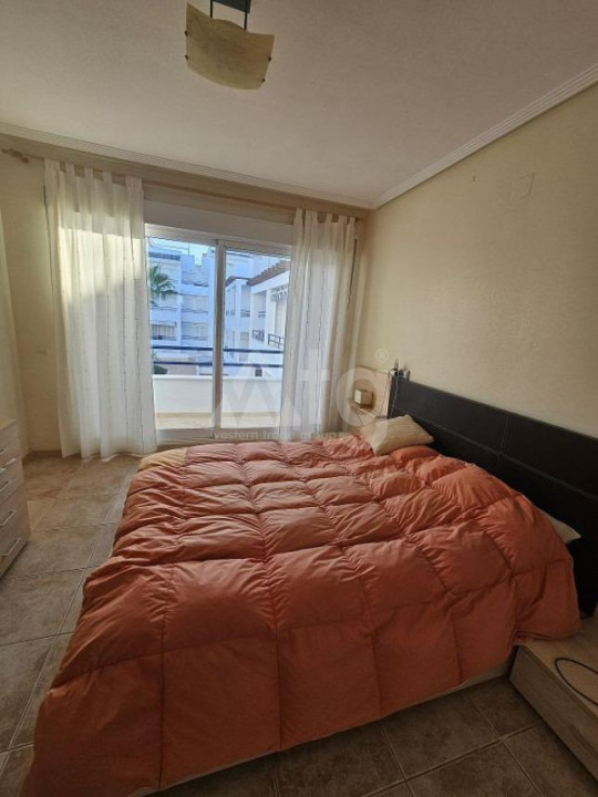 2 Schlafzimmer Appartement in Torrevieja - SHL56671 - 10