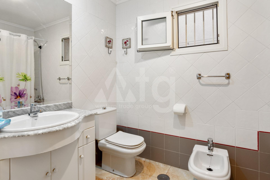 2 Schlafzimmer Appartement in Torrevieja - URE41999 - 12