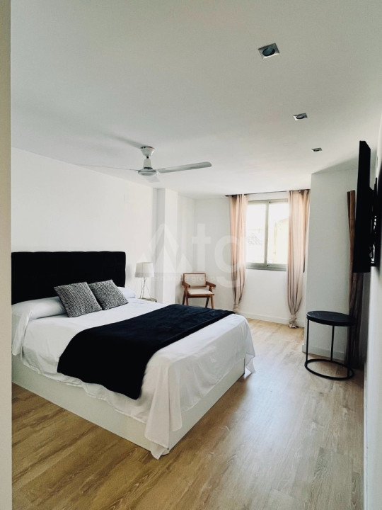 2 Schlafzimmer Appartement in Torrevieja - VRC55556 - 16