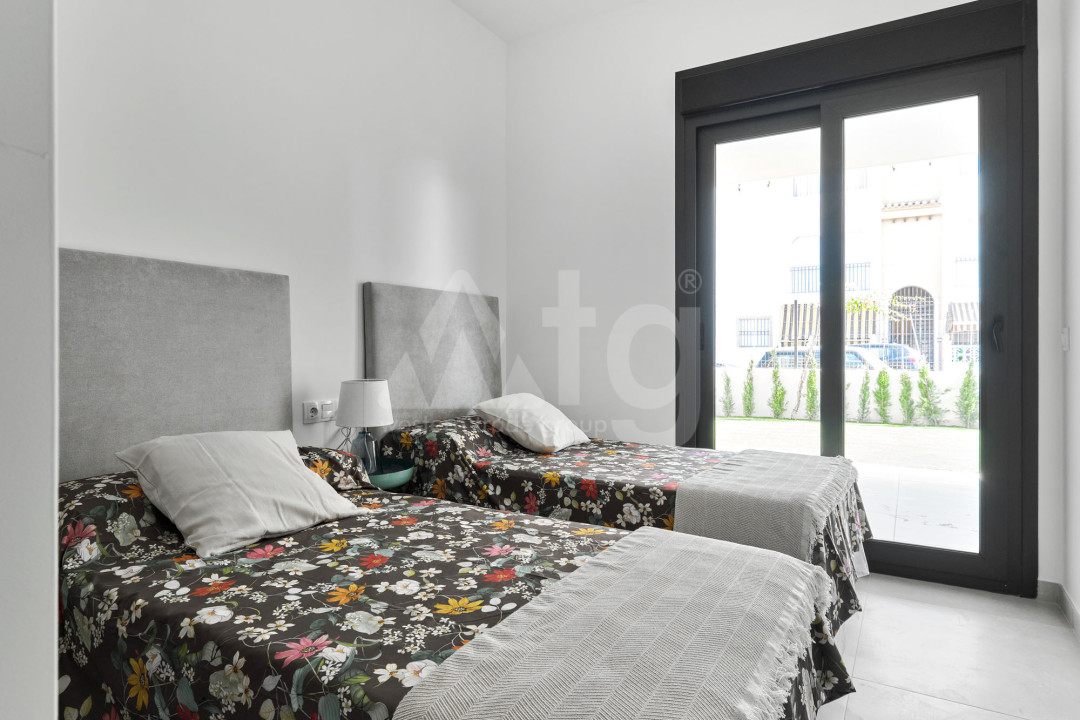 2 Schlafzimmer Bungalow in Torrevieja - IR34801 - 16