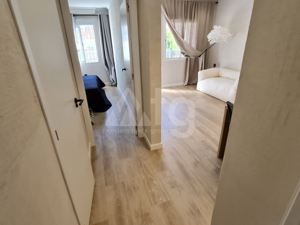 2 Schlafzimmer Reihenhaus in Torrevieja - CBH50789 - 22