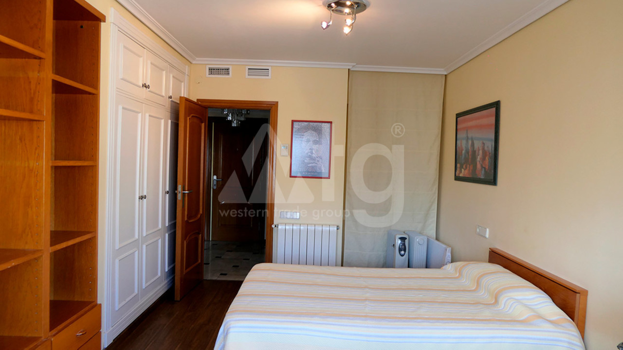 4 bedroom Apartment in Benidorm - CAA32248 - 11
