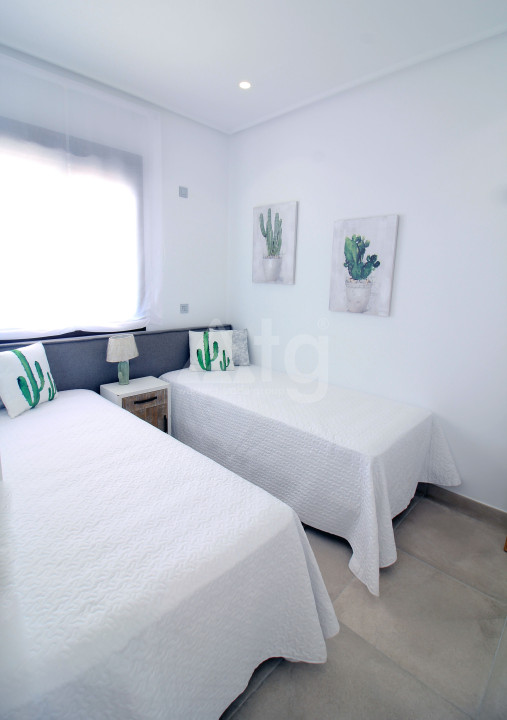 3 bedroom Apartment in Torre de la Horadada - CC21351 - 23