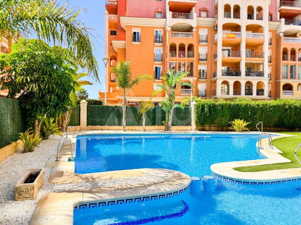 3 bedroom Apartment in Torrevieja - CBH55825 - 22