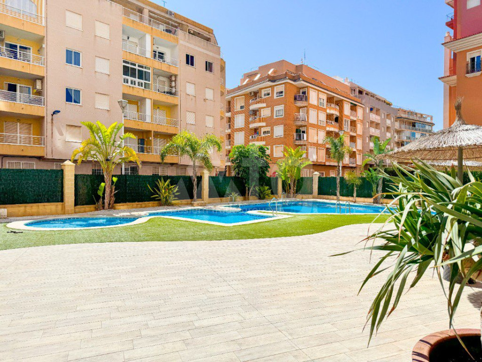 3 bedroom Apartment in Torrevieja - CBH55825 - 41