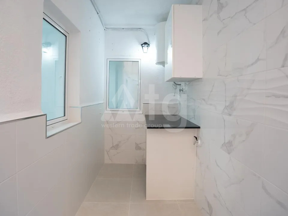 3 bedroom Apartment in Torrevieja - CBH57337 - 12