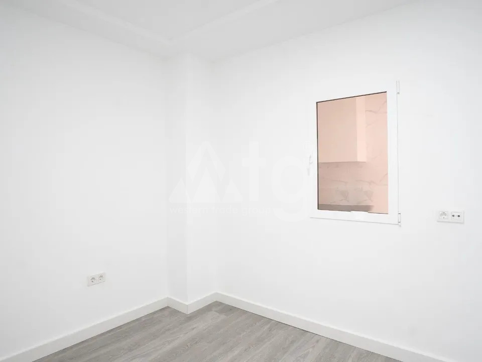 3 bedroom Apartment in Torrevieja - CBH57337 - 8