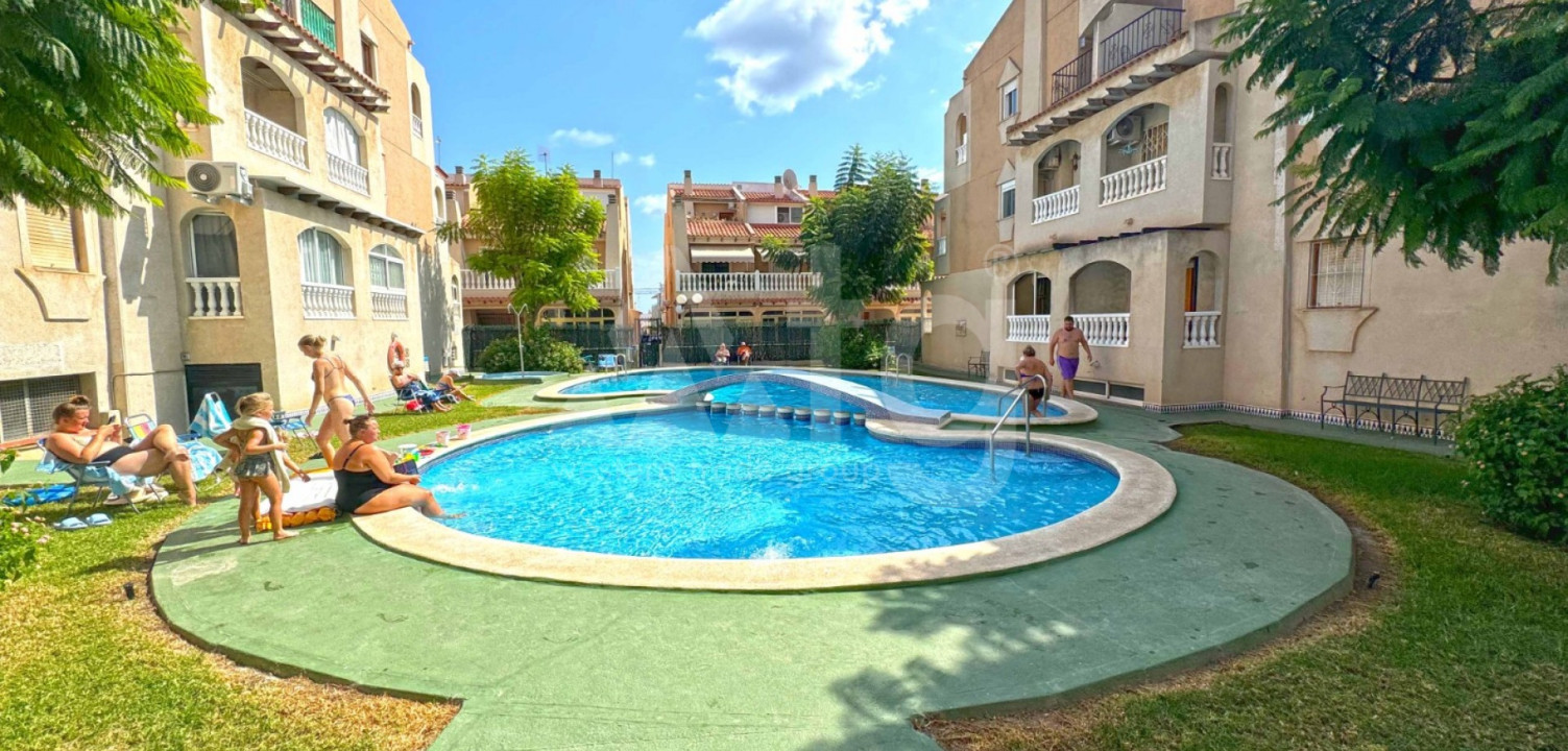 3 bedroom Apartment in Torrevieja - MVR63232 - 1