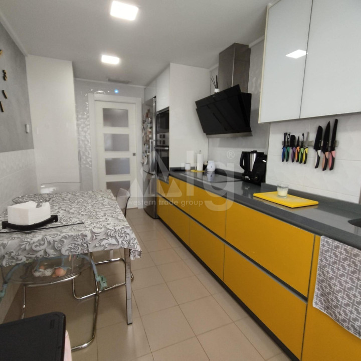 3 bedroom Apartment in Torrevieja - SHL41082 - 8