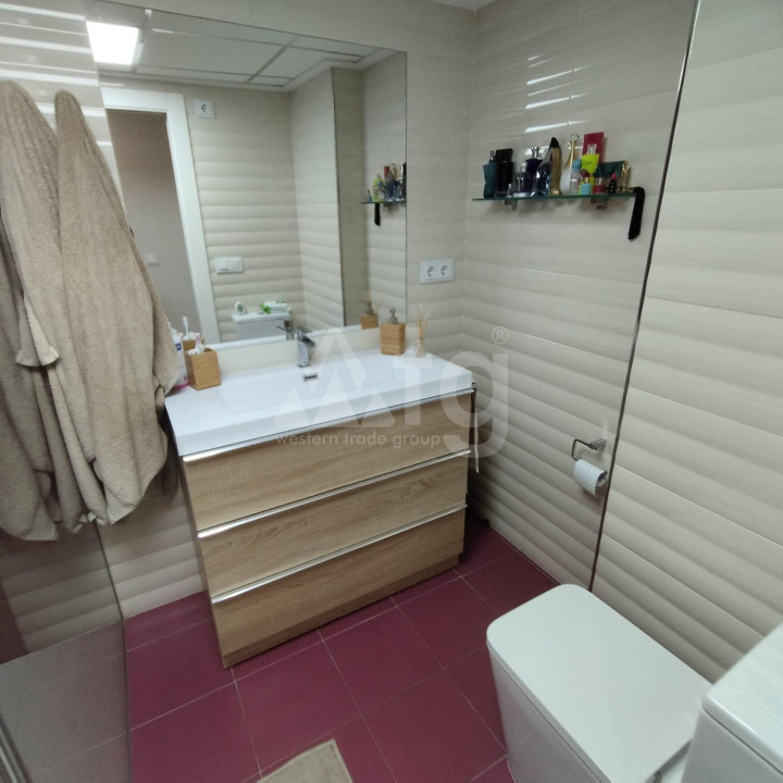 3 bedroom Apartment in Torrevieja - SHL41082 - 24