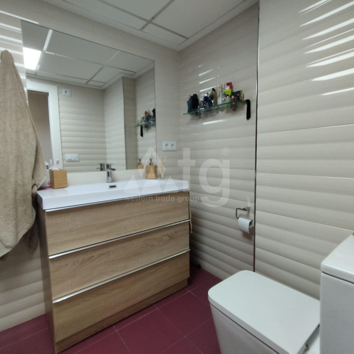 3 bedroom Apartment in Torrevieja - SHL41082 - 25