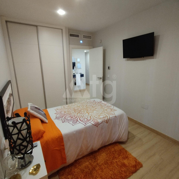 3 bedroom Apartment in Torrevieja - SHL41082 - 18