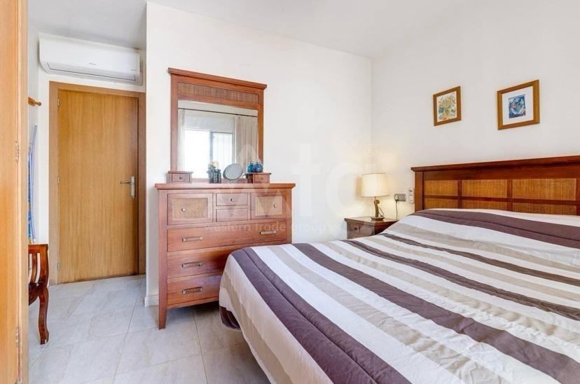 3 bedroom Apartment in Torrevieja - SHL46958 - 12