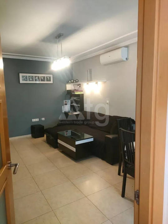 3 bedroom Bungalow in Torrevieja - SHL60205 - 2