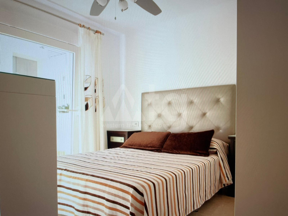 3 bedroom Duplex in Torrevieja - SHL53641 - 12