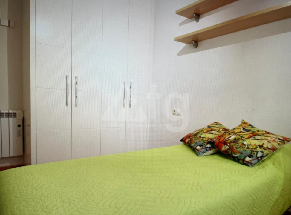 3 bedroom Duplex in Torrevieja - SHL53641 - 9