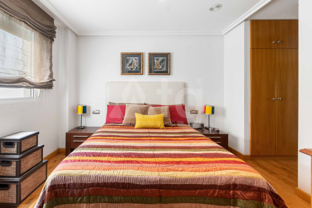 3 bedroom Penthouse in Torrevieja - B38843 - 11