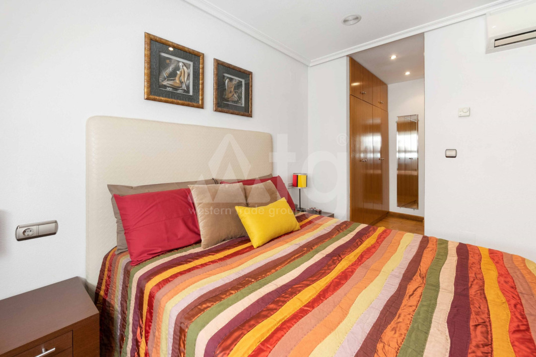 3 bedroom Penthouse in Torrevieja - B38843 - 12