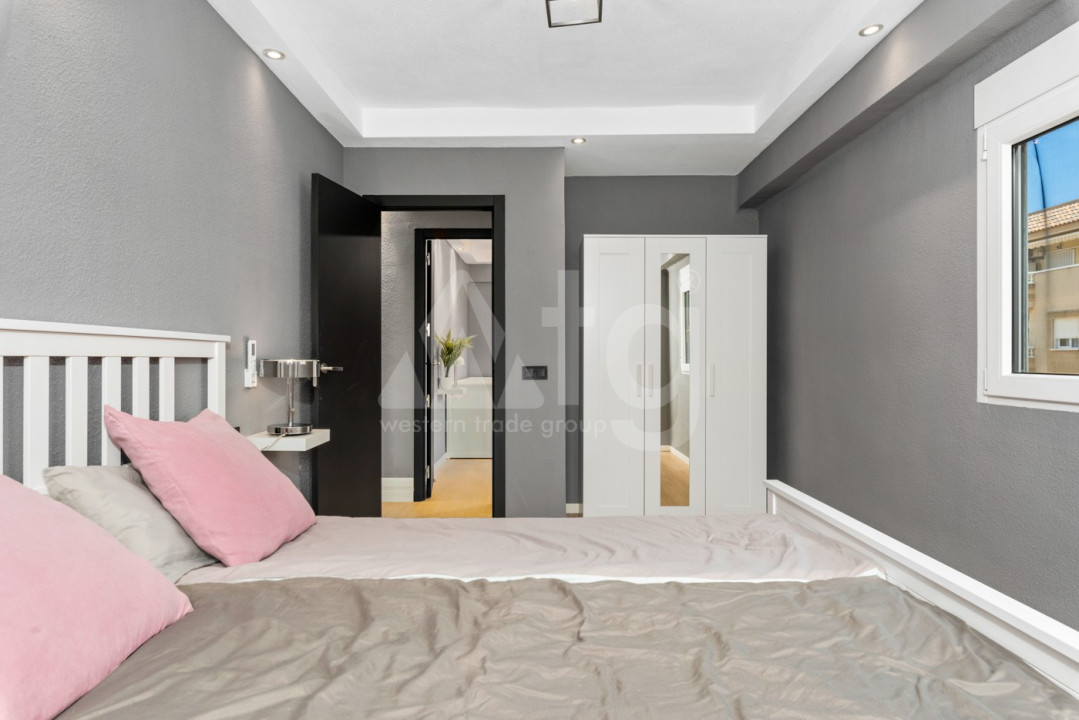 3 bedroom Penthouse in Torrevieja - VRC52809 - 13