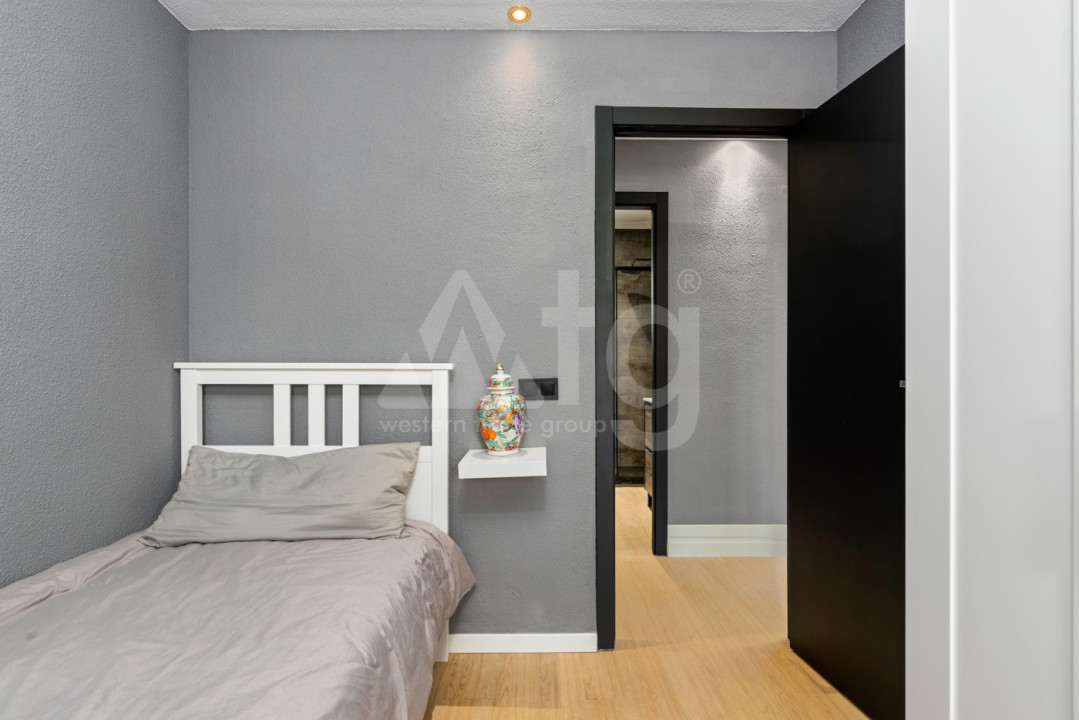 3 bedroom Penthouse in Torrevieja - VRC52809 - 16