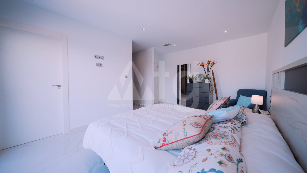 3 bedroom Villa in La Marina - SRP25532 - 17