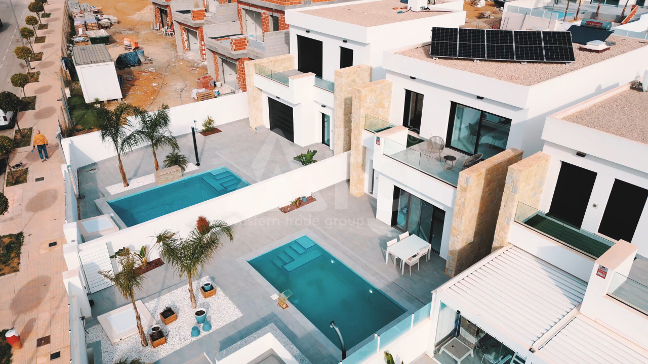 3 bedroom Villa in La Marina - SRP25542 - 2
