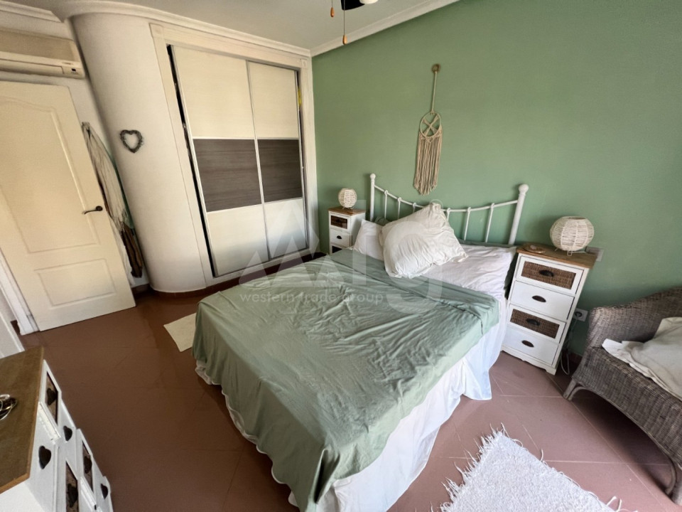 3 bedroom Villa in La Zenia - SHL32796 - 14