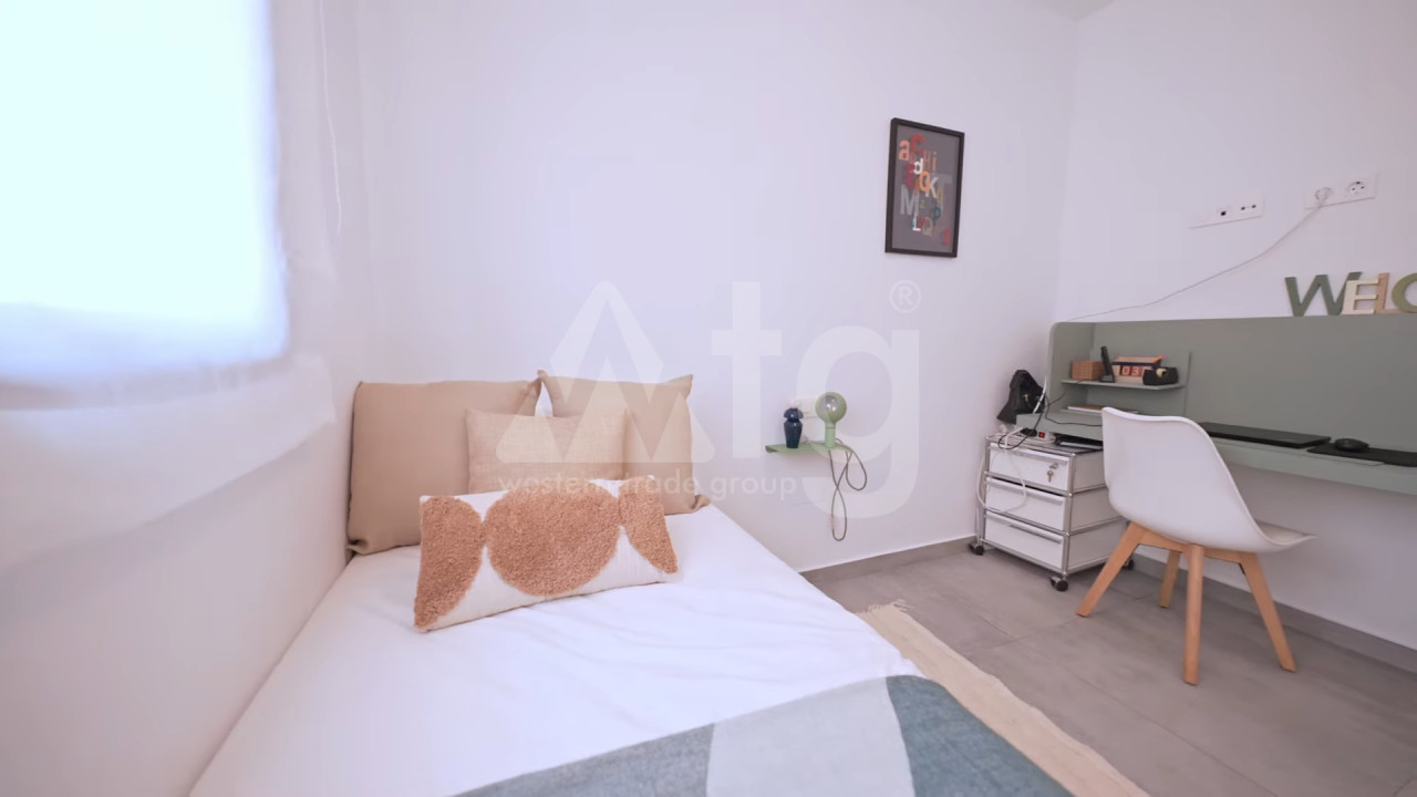 3 bedroom Villa in Villamartin - PT30808 - 11