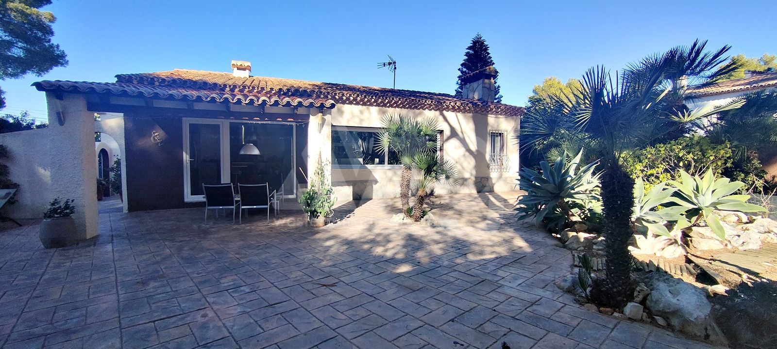 3 Schlafzimmer Villa in Denia - EGH56448 - 1