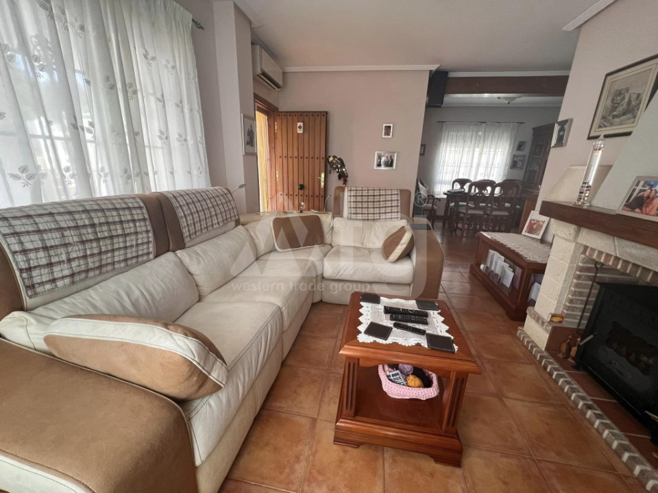 3 Schlafzimmer Villa in Jacarilla - MRQ59099 - 2