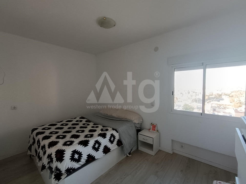 4 bedroom Apartment in Dehesa de Campoamor - RST53073 - 8