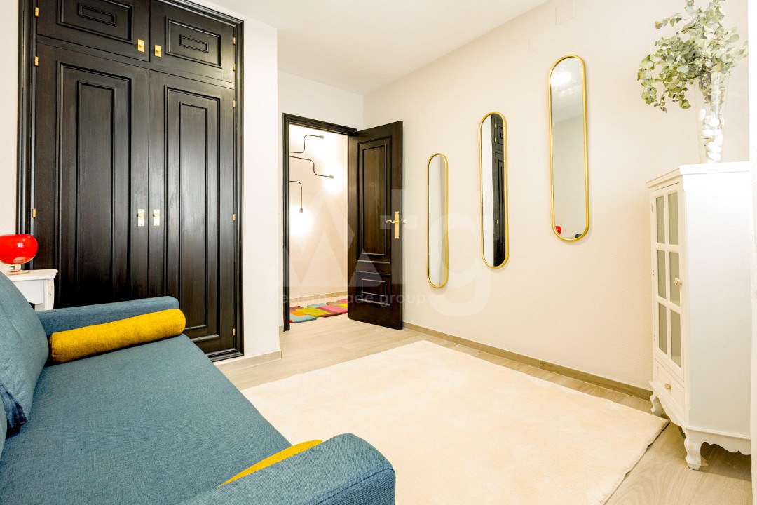 4 bedroom Apartment in Denia - SHL49223 - 18