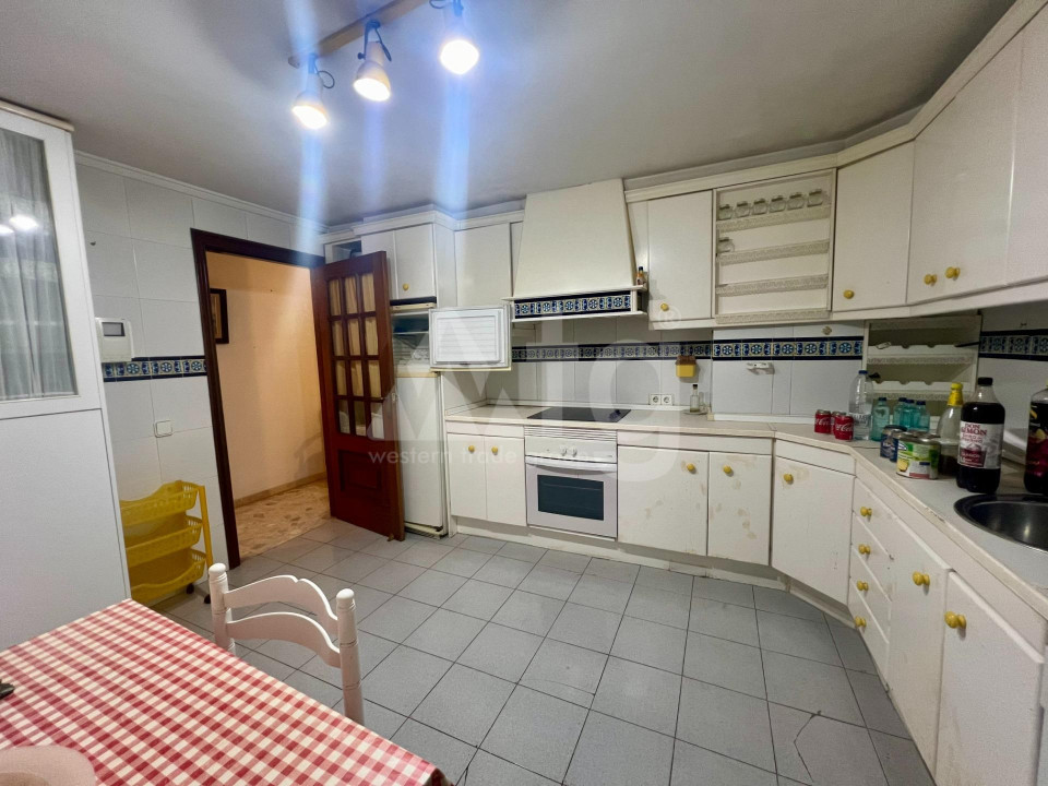 4 bedroom Apartment in Torrevieja - JJ49883 - 4