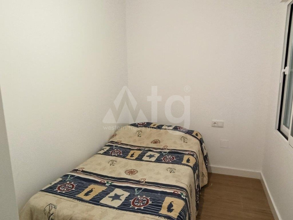 4 bedroom Apartment in Torrevieja - SHL32766 - 7